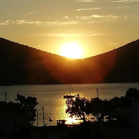 Katelia's Appartamento Almiropótamos